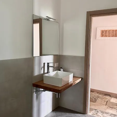 Casa Ling -ac - Parking-2bathrooms Bed and breakfast