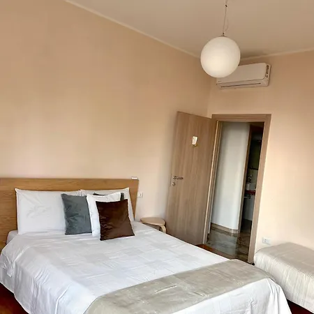 Casa Ling -ac - Parking-2bathrooms Alojamento de Acomodação e Pequeno-almoço Como