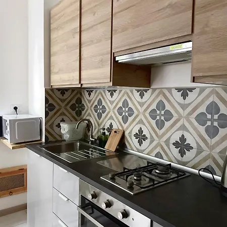 Casa Ling -ac - Parking-2bathrooms Nocleg ze śniadaniem 3*