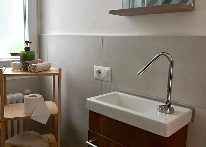 לינה וארוחת בוקר Casa Ling -ac - Parking-2bathrooms