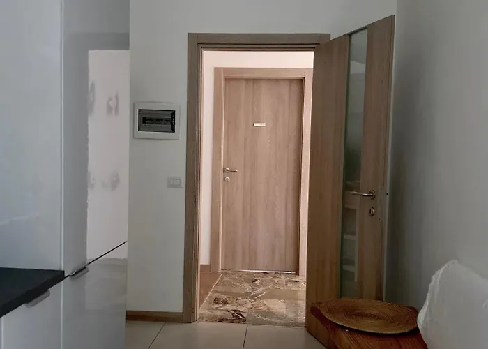 לינה וארוחת בוקר Casa Ling -ac - Parking-2bathrooms קומו