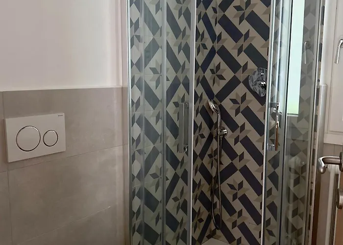 לינה וארוחת בוקר Casa Ling -ac - Parking-2bathrooms 3*
