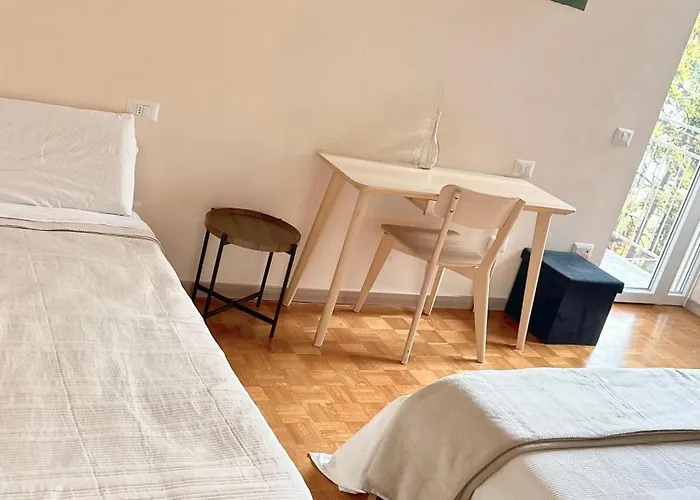 Casa Ling -ac - Parking-2bathrooms לינה וארוחת בוקר קומו